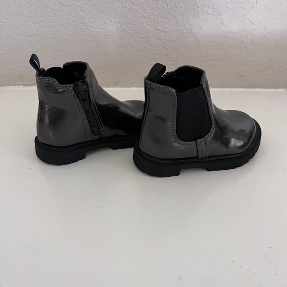 Baby GAP Toddler Shiny Ankle Boots (size 5) - Picture 4 of 8